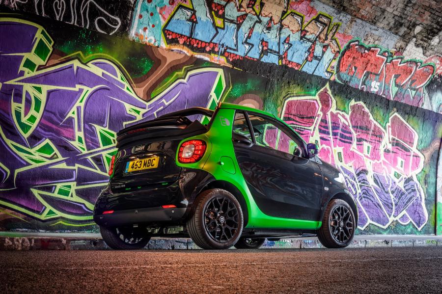  Smart ForTwo Prime Electric Drive Cabrio (A453) 2017 года  (UK) (фото 25 из 35)
